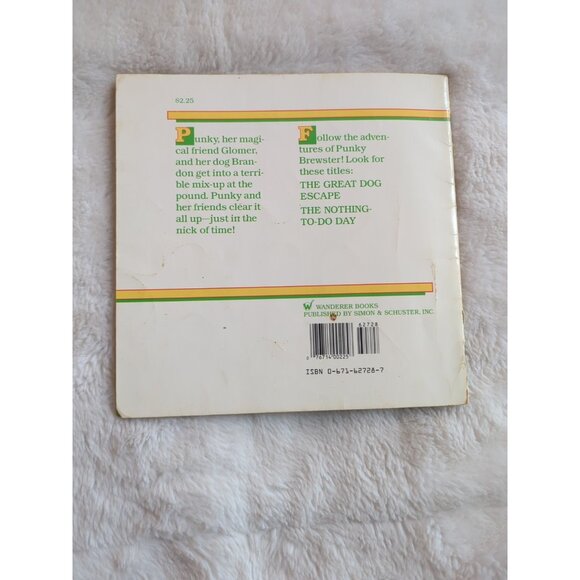 Simon & Schuster Vintage 1984 Paperback Punky Brewster and the Great Dog Escape - Picture 3 of 3